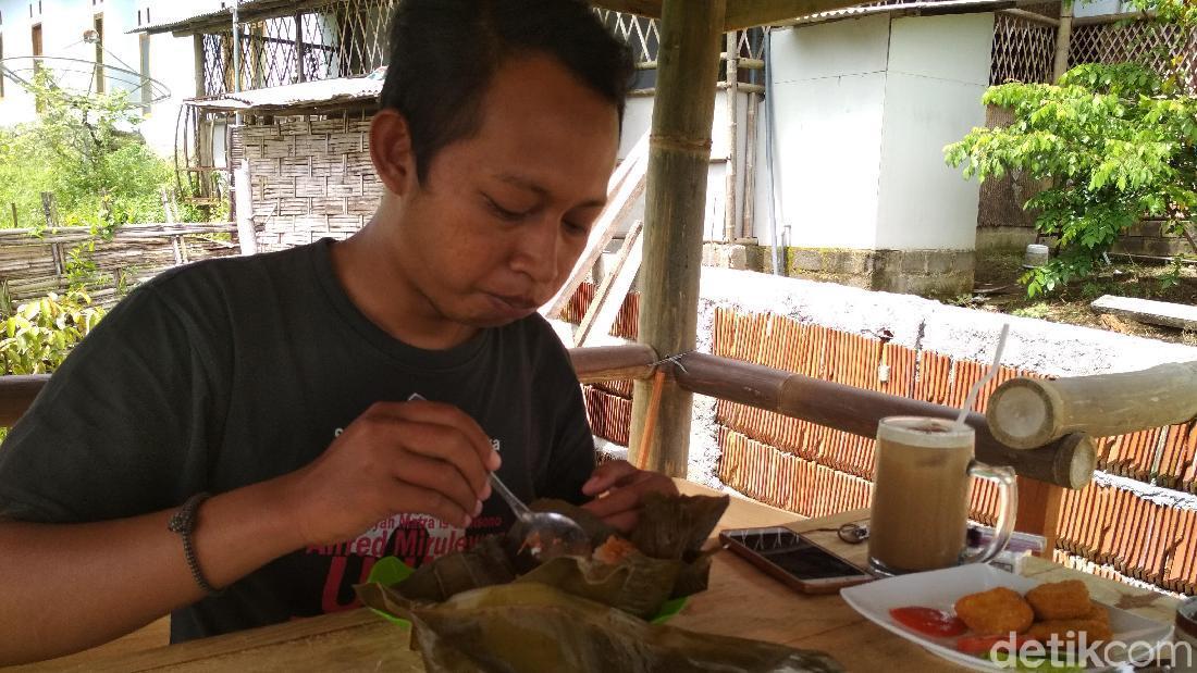 mau sarapan pedas? cobalah sensasi sego gegok, pedasnya nendang